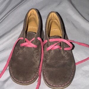 Clarks Desert boots with Pink Laces